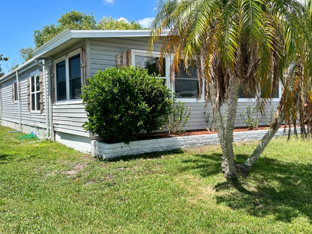 7512 Queens Way, Ellenton, Florida 34222, 2 Bedrooms Bedrooms, ,2 BathroomsBathrooms,55-Plus Mobile Home,For Sale,Queens Way,4363